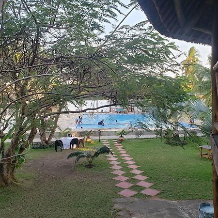 Kwa Mama Village Beach Resort Daressalam Exterior foto