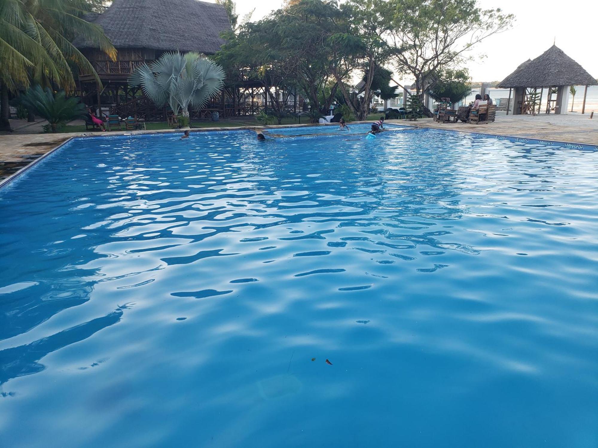 Kwa Mama Village Beach Resort Daressalam Exterior foto